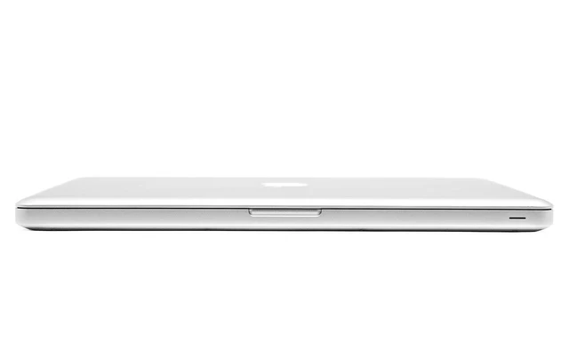 Apple MacBook Pro 15.4" (Mid-2014 Retina Display) / Intel-Core i7 (2.2GHz) / 16GB RAM / 256GB SSD / MacOS - Image 3