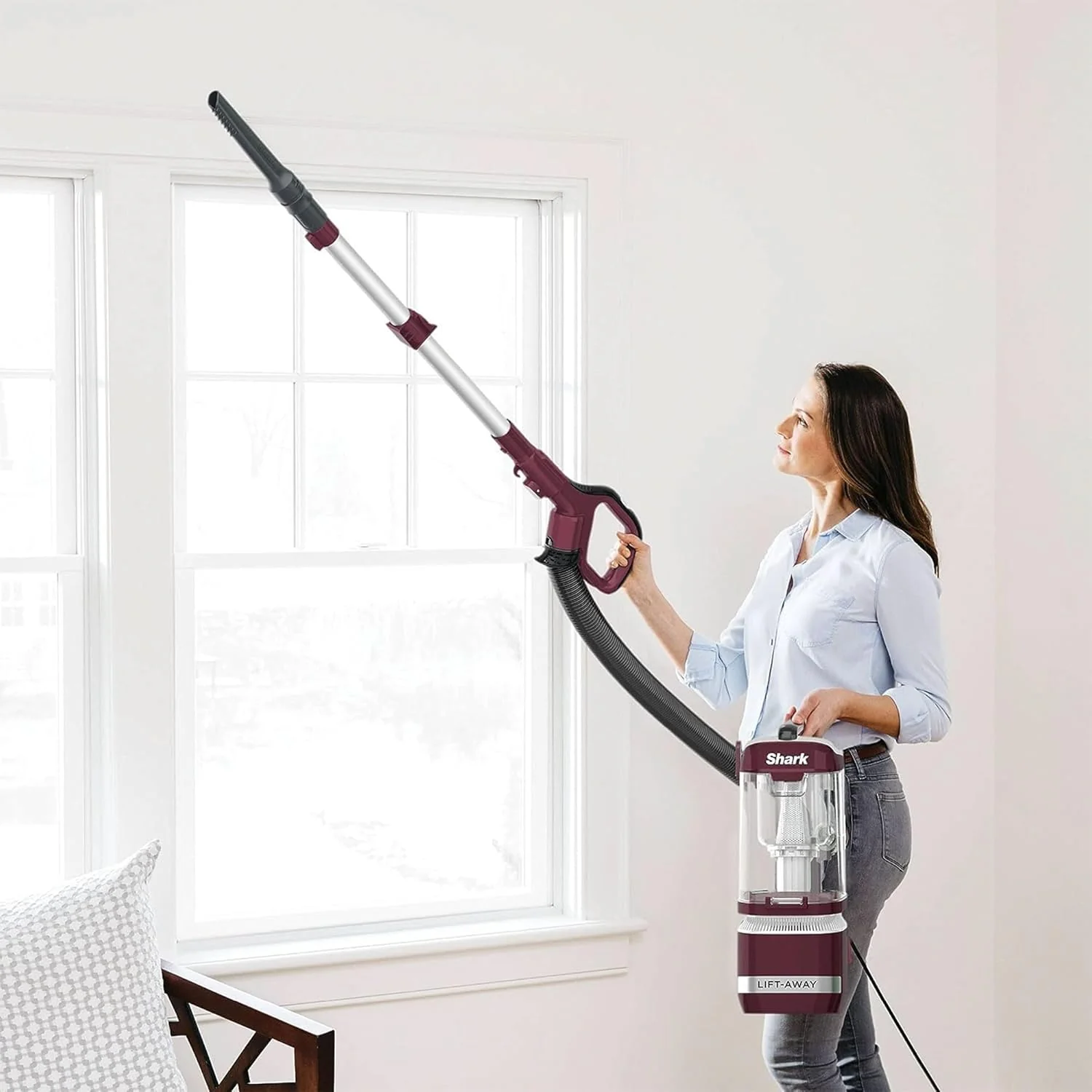 Shark LA401 Navigator Lift Away ADV Upright Vacuum with PowerFins Brush Roll, LED Headlights and Advanced Swivel Steering - Image 7