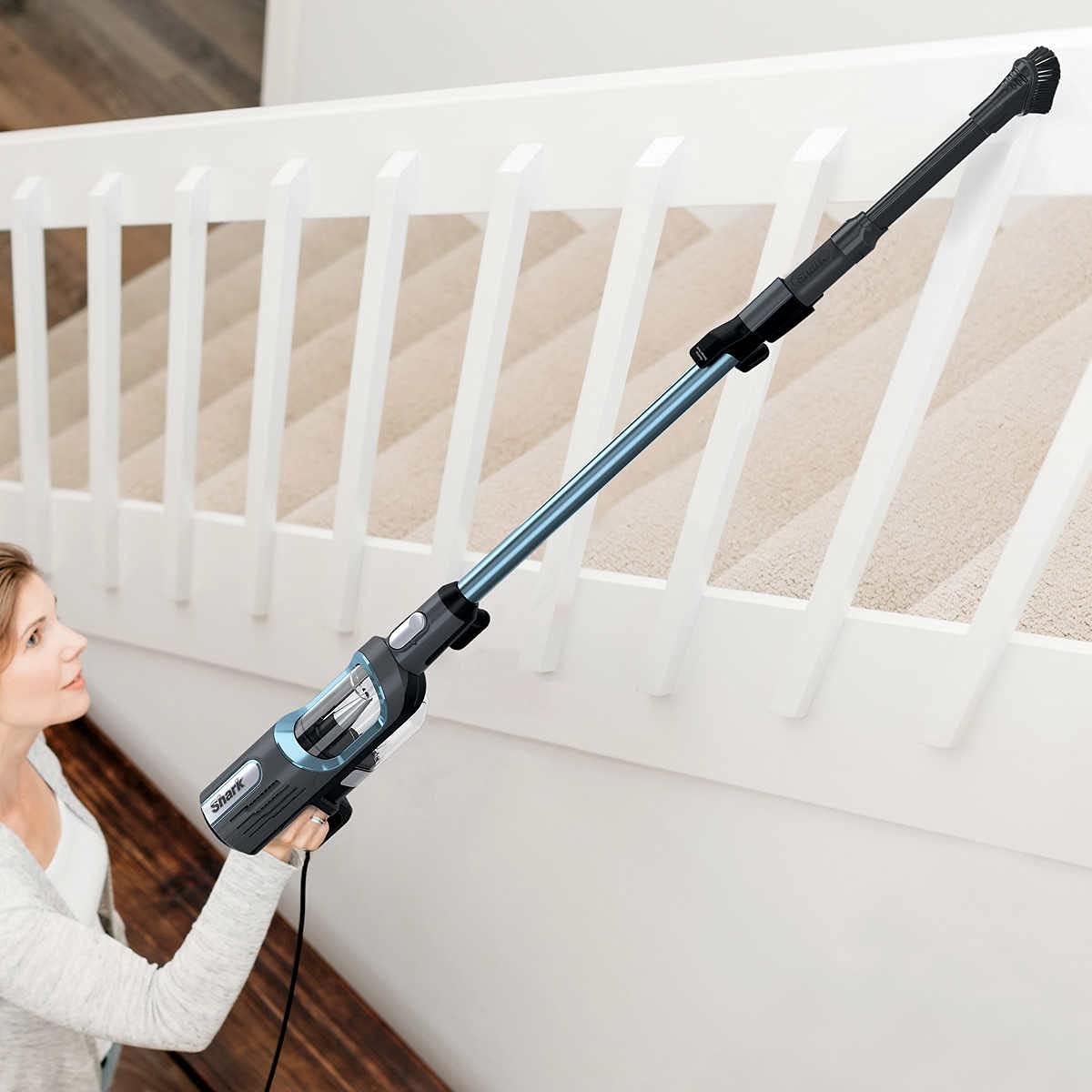 Shark UV580 Stick Vacuum - Image 3