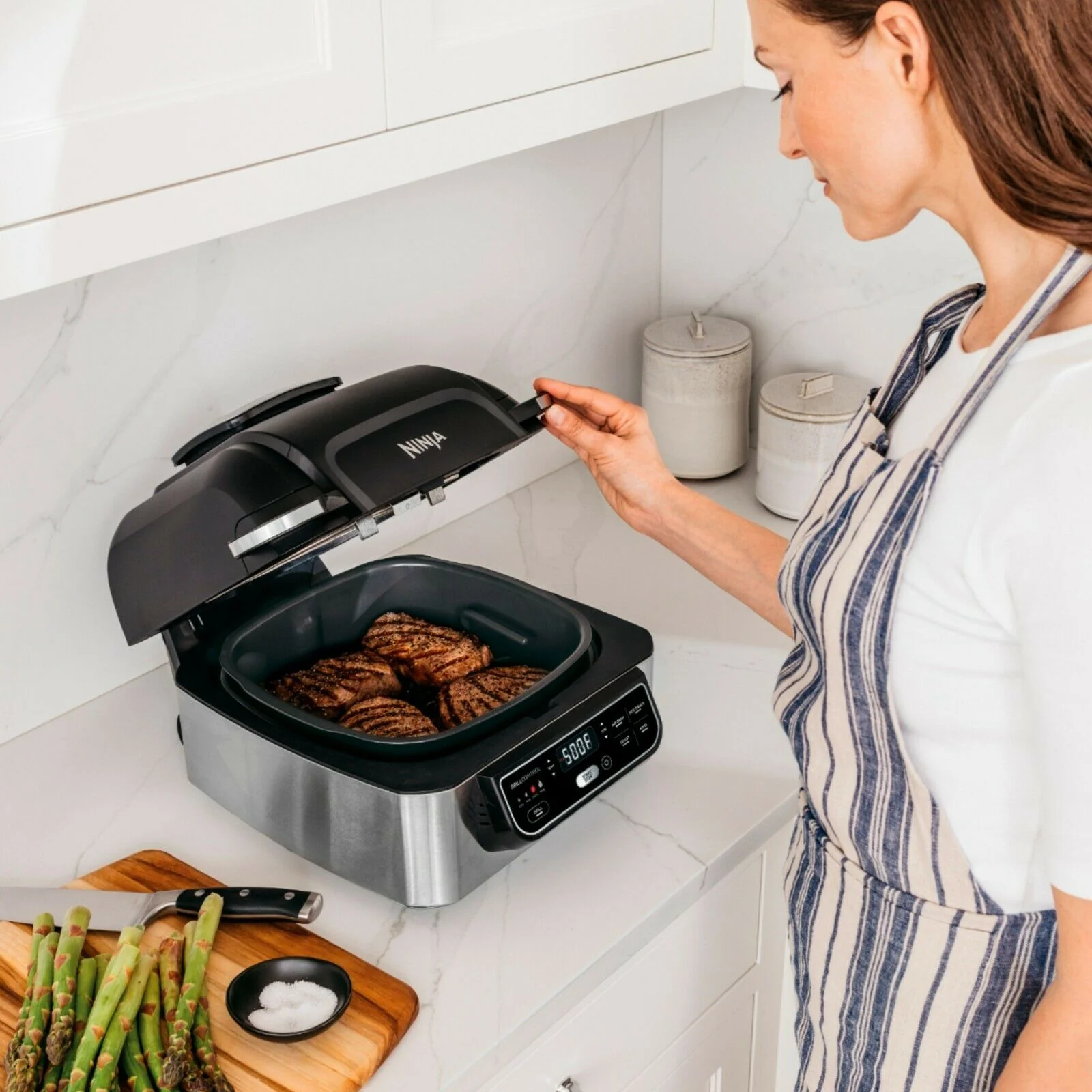 Ninja Foodi 5-in-1 Indoor Grill w/ Air Fry, Roast (IG302QB) - Image 6