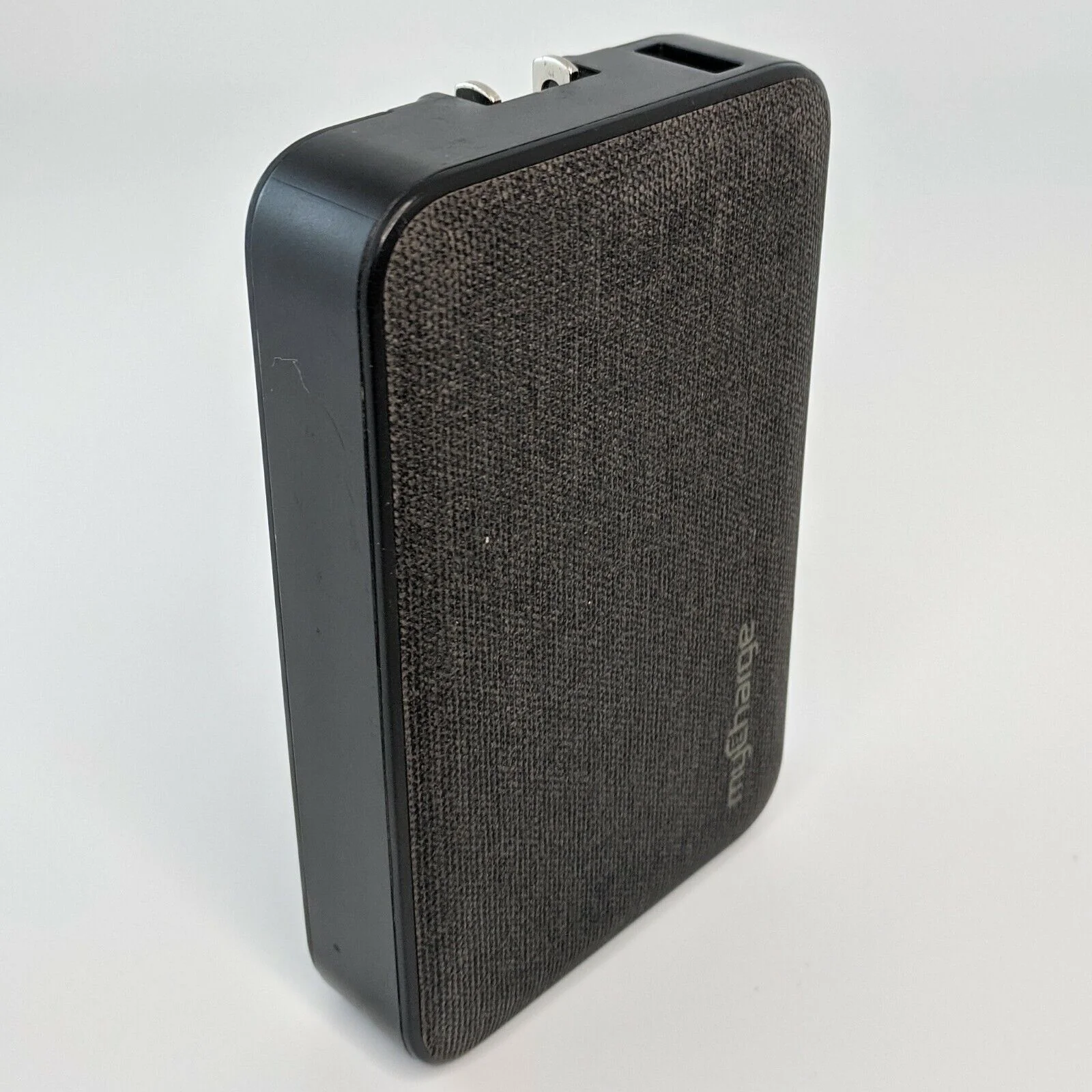 RFA Hub All-in-One Portable Charger Powerbank - Image 4